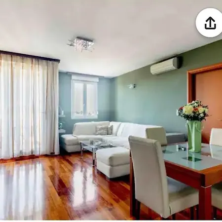 Capital Apartament