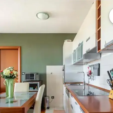 Apartament Capital